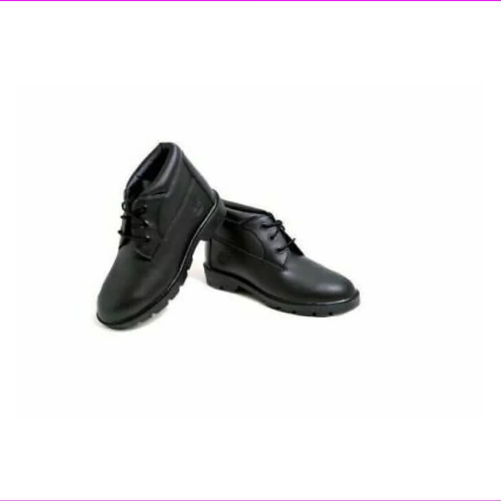 Toddlers Timberland Waterproof Chukka Size M 5.5 Black,
