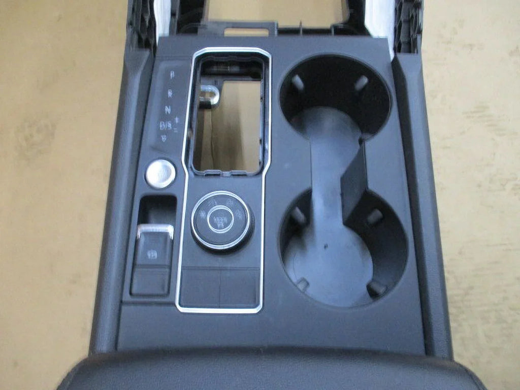 2019 USB Center Console (Good) Volkswagen Black 2018 2 Pre-Owned w/ LKQ Atlas Ports OEM Rear