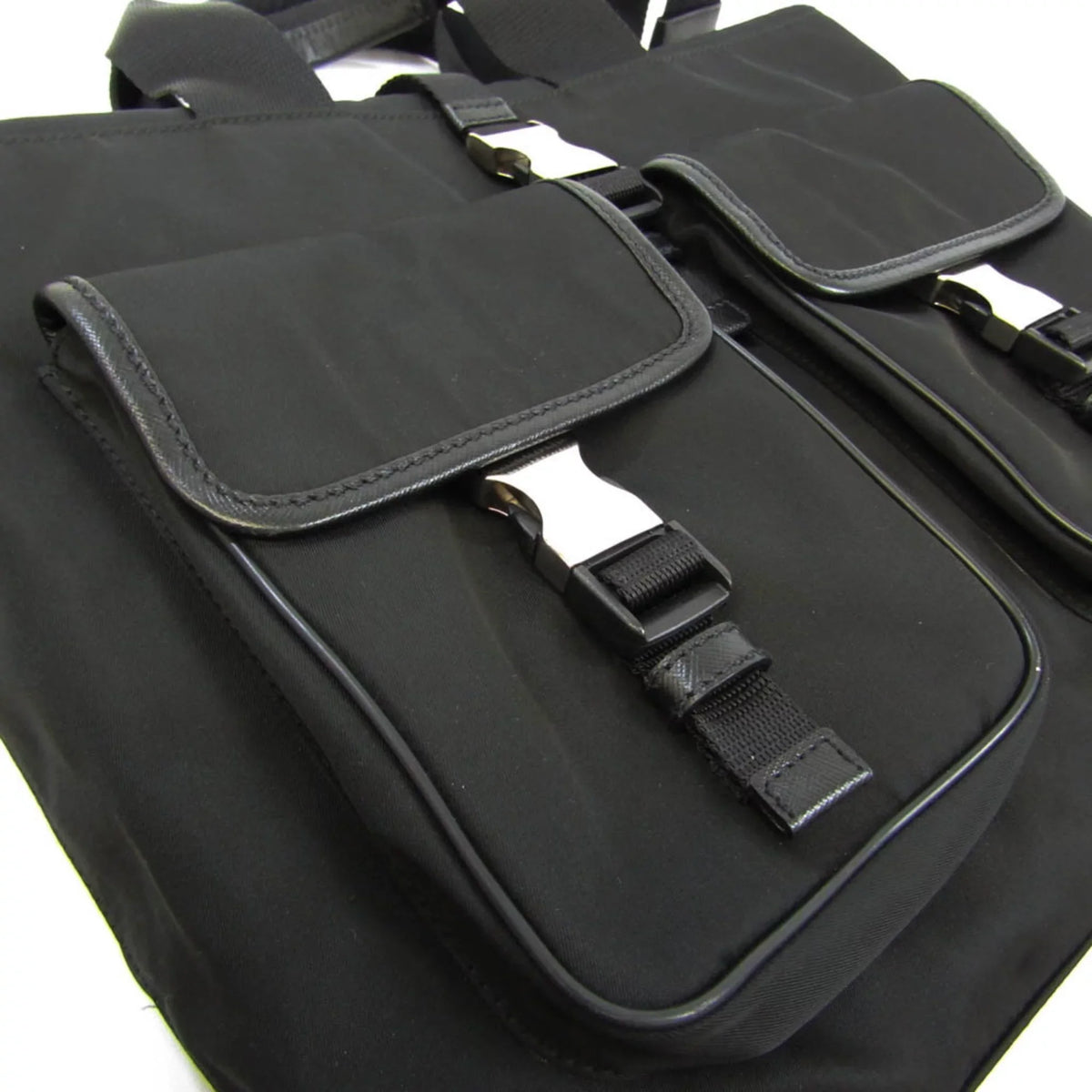 Shoulder Leather,Nylon Bag Prada Black Pre-Owned Women,Men (Good)