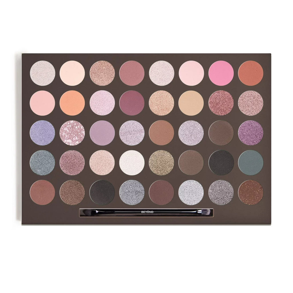 Shimmer & Eyeshadow Matte SAVAGE Highly Palette. Colors PRO Pigment BEYOND 40