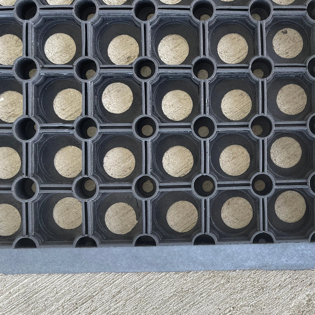 RMT10304 Tread AmeriHome 4 Black 10 Piece Stair Drainage x - in. 30 Set, Rubber