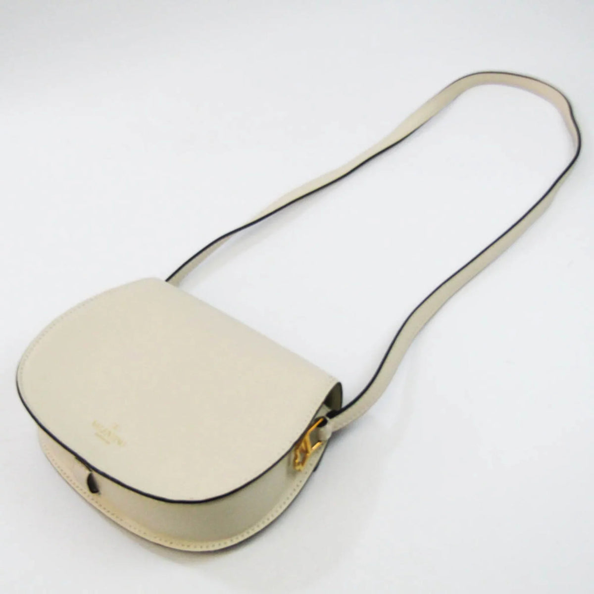Garavani Leather Valentino (Good) Women,Men Beige Pre-Owned Light Shoulder Bag