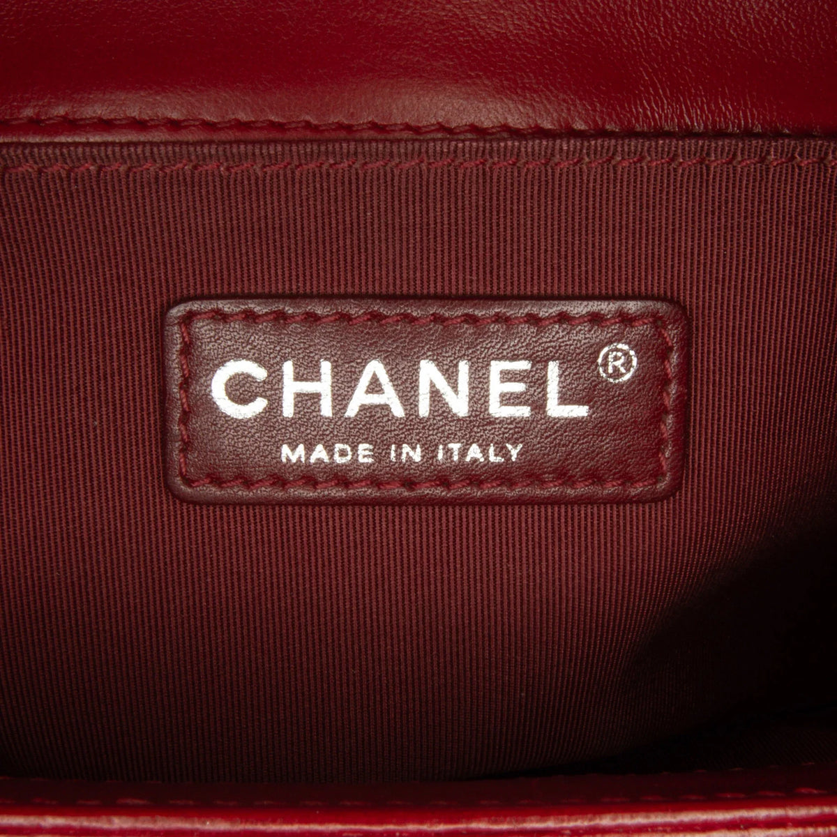 Boy Medium (Good) Bag Authenticated Crossbody Red Bag Pre-Owned Chanel Unisex Flap Leather Lambskin